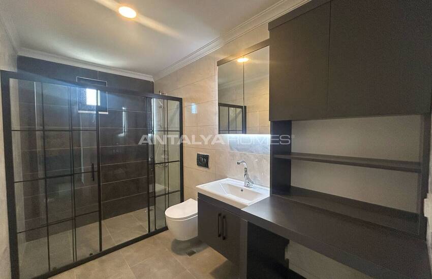 Stylish Apartments Suitable for Investment in Mahmutlar Alanya 26