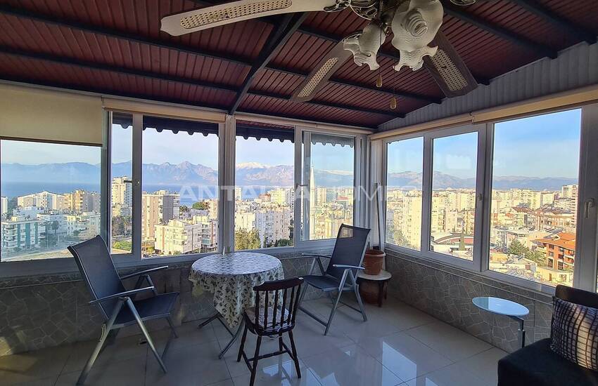 Spacious Apartment in a Complex with Swimming Pool in Muratpasa 37