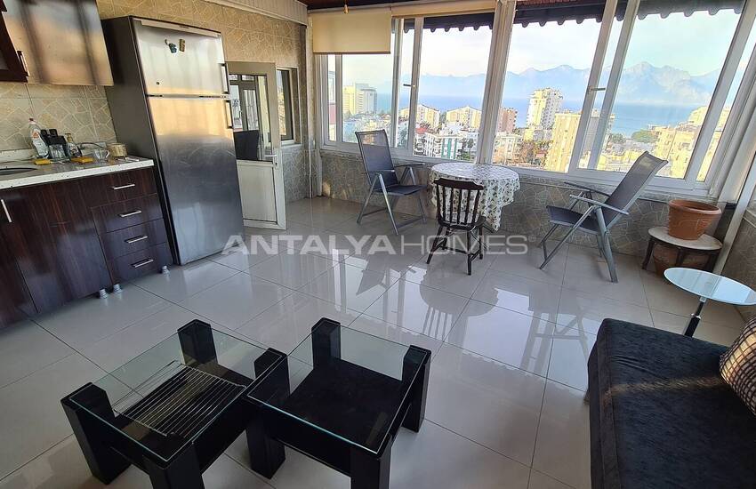 Spacious Apartment in a Complex with Swimming Pool in Muratpasa 38