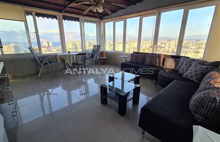 Spacious Apartment in a Complex with Swimming Pool in Muratpasa 40