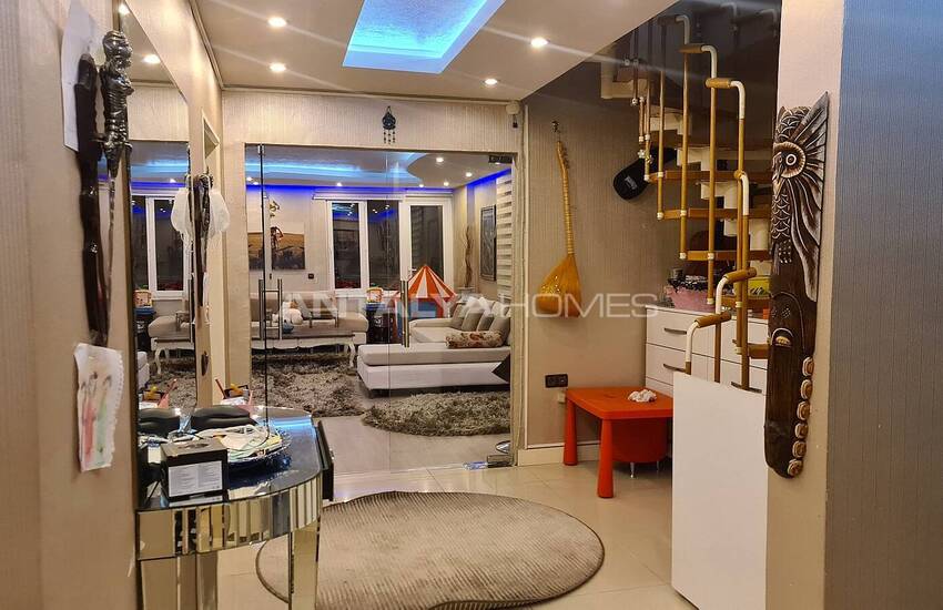 Spacious Apartment in a Complex with Swimming Pool in Muratpasa 21