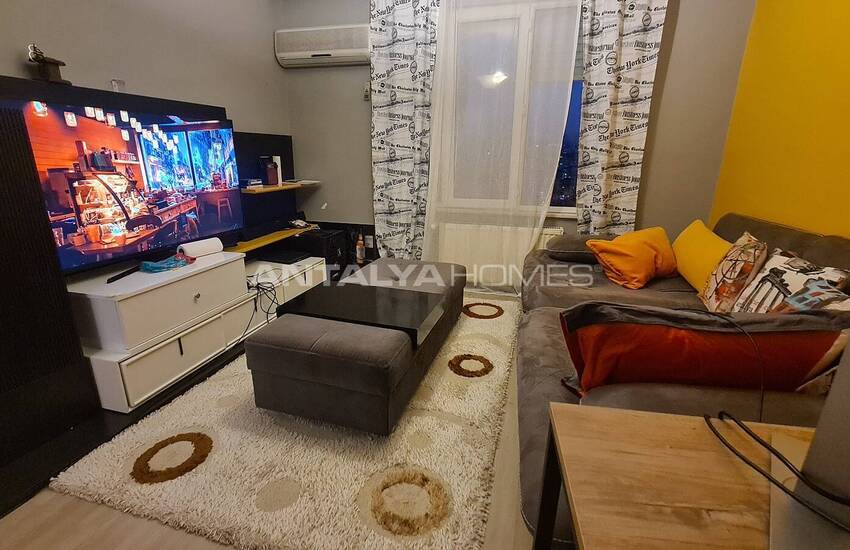 Spacious Apartment in a Complex with Swimming Pool in Muratpasa 24