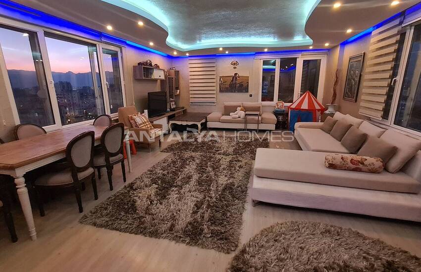 Spacious Apartment in a Complex with Swimming Pool in Muratpasa 16