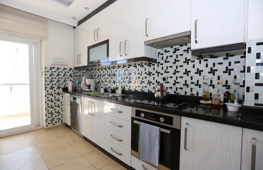 Antalya Kemerağzı’nda Anayol Üzerinde Eşyalı Satılık Daire 21