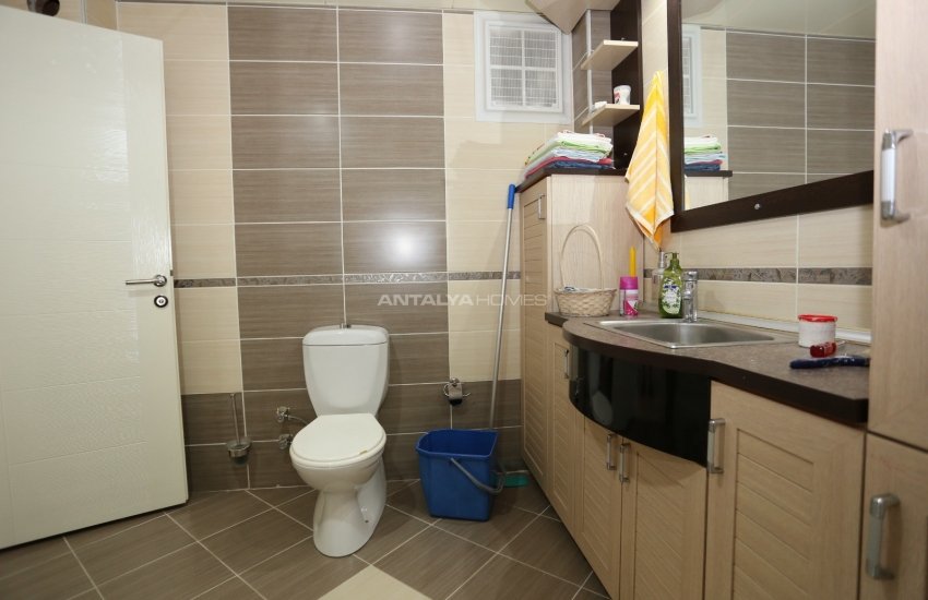 Antalya Kemerağzı’nda Anayol Üzerinde Eşyalı Satılık Daire 25