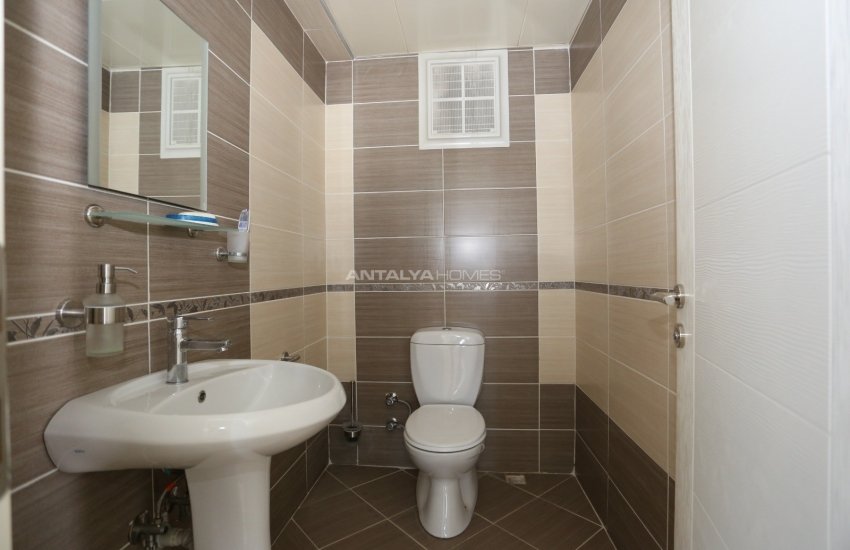 Antalya Kemerağzı’nda Anayol Üzerinde Eşyalı Satılık Daire 26