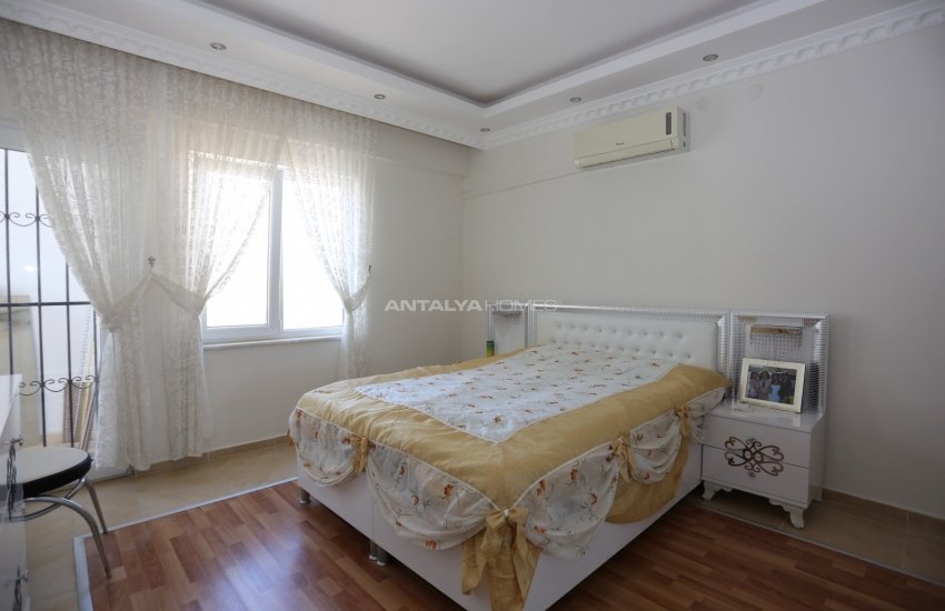 Antalya Kemerağzı’nda Anayol Üzerinde Eşyalı Satılık Daire 15