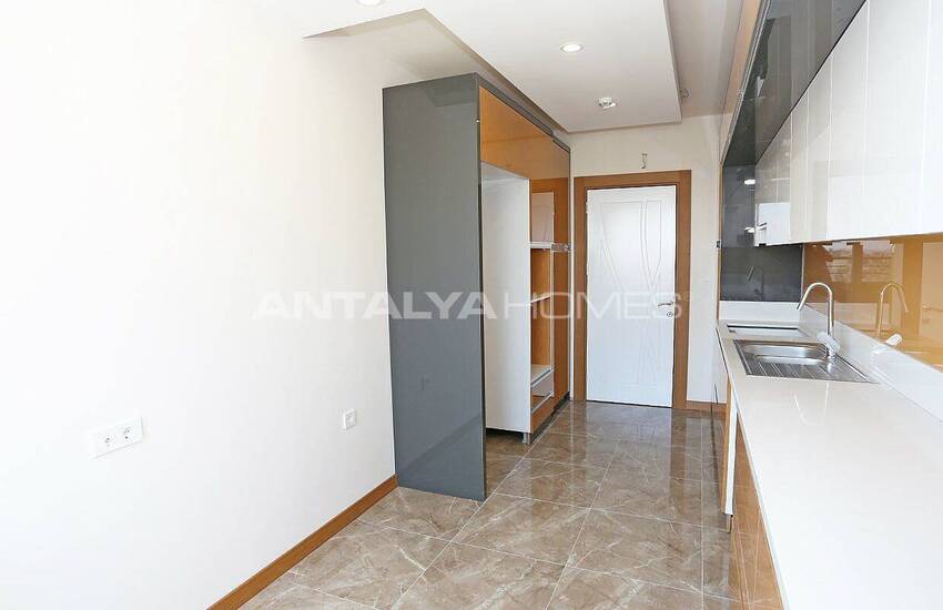 Apartments in a Complex Close to Tramway Stop in Kepez 27