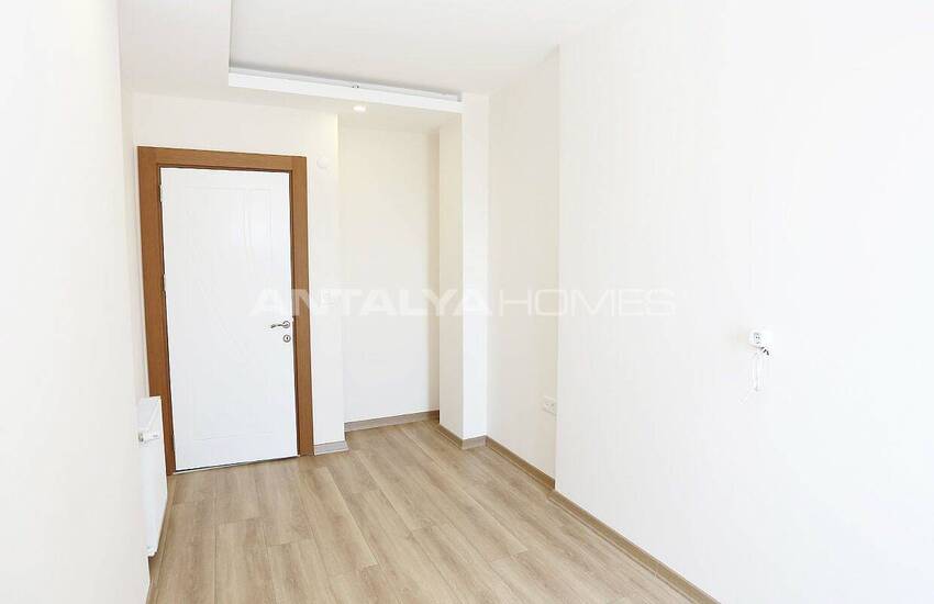 Apartments in a Complex Close to Tramway Stop in Kepez 31