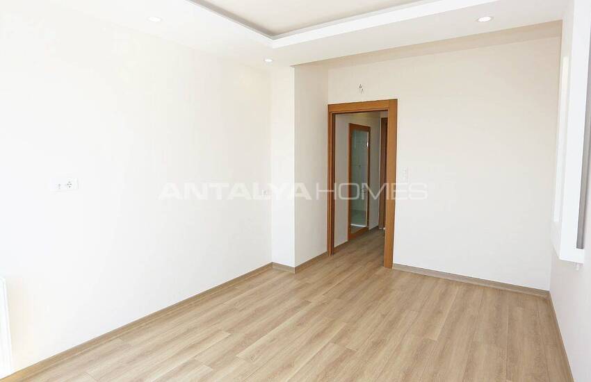 Apartments in a Complex Close to Tramway Stop in Kepez 33