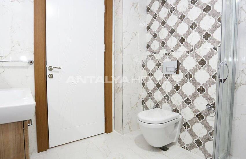 Apartments in a Complex Close to Tramway Stop in Kepez 37