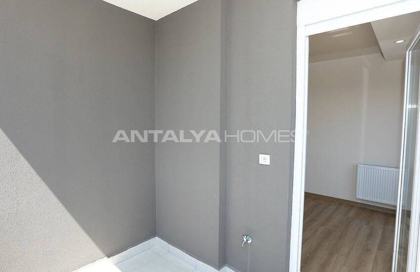 Apartments in a Complex Close to Tramway Stop in Kepez 41