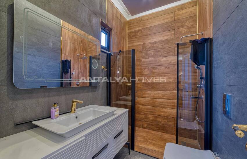 Alanya Kargıcak'ta Plaja Yakın Özel Havuzlu Lüks Malikane 22