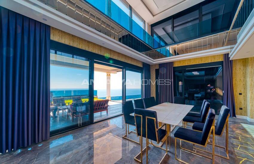 Alanya Kargıcak'ta Plaja Yakın Özel Havuzlu Lüks Malikane 13