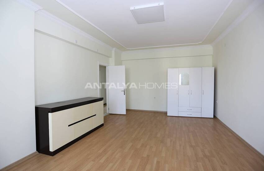 Centrally Located Flat Close to Tram Stop in Muratpasa 6