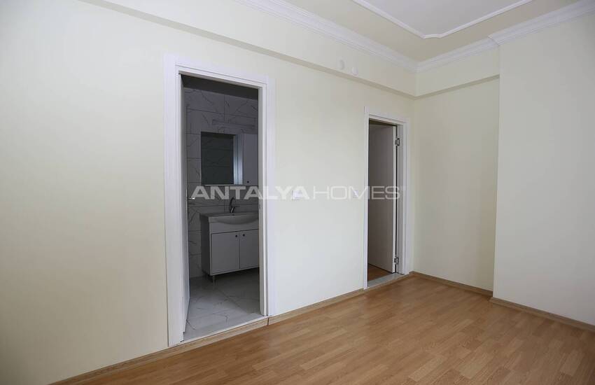 Centrally Located Flat Close to Tram Stop in Muratpasa 11