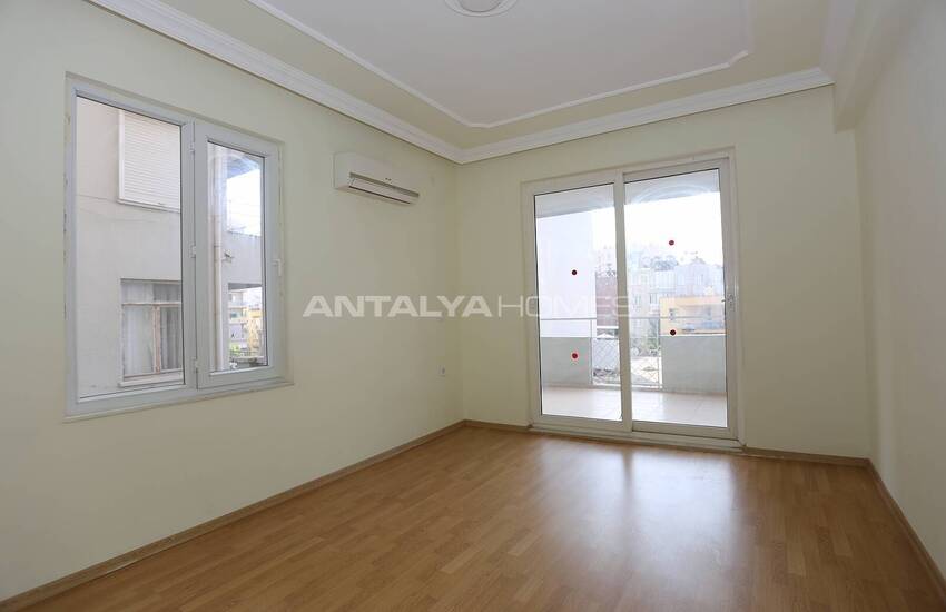 Centrally Located Flat Close to Tram Stop in Muratpasa 14