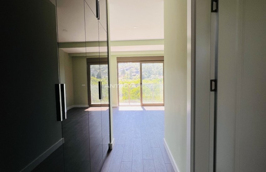 Detached House with Spacious Living Spaces in Kemer Antalya 13