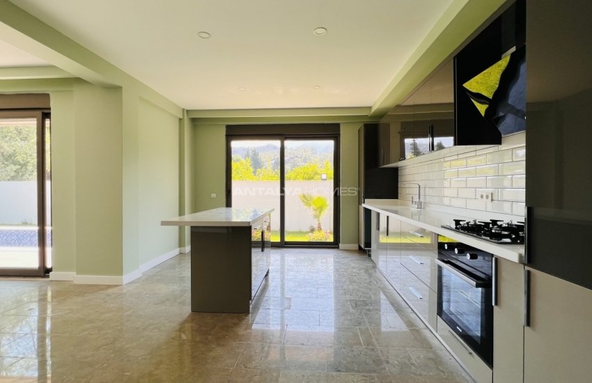 Detached House with Spacious Living Spaces in Kemer Antalya 7