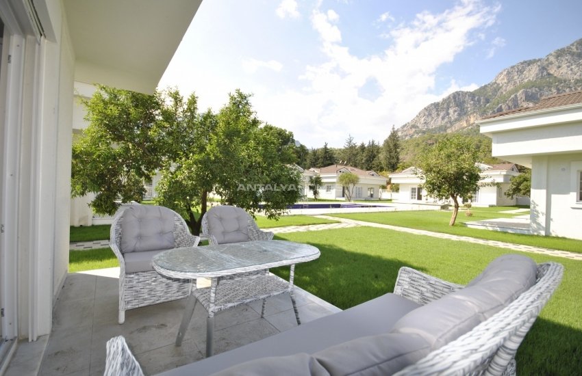 Villa Mit Bergblick In Einem Projekt Mit Schwimmbad In Kemer 15