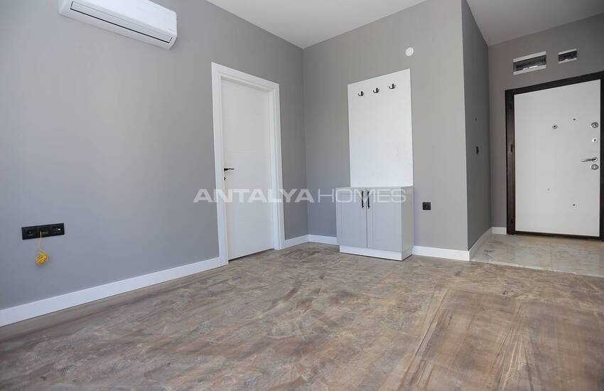 Elegant Apartment with High Rental Potential in Konyaalti 4