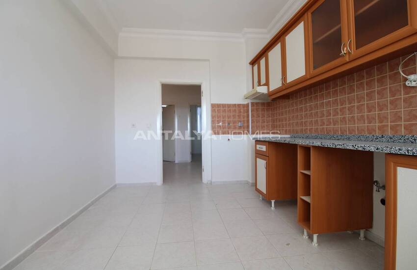 Sea View Flat in a Complex with Pool in Lara Antalya 24