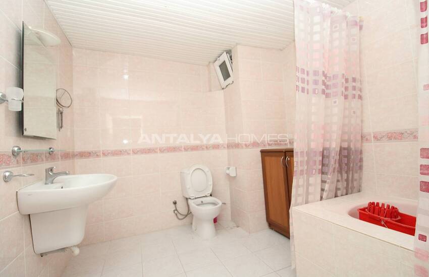 Sea View Flat in a Complex with Pool in Lara Antalya 26