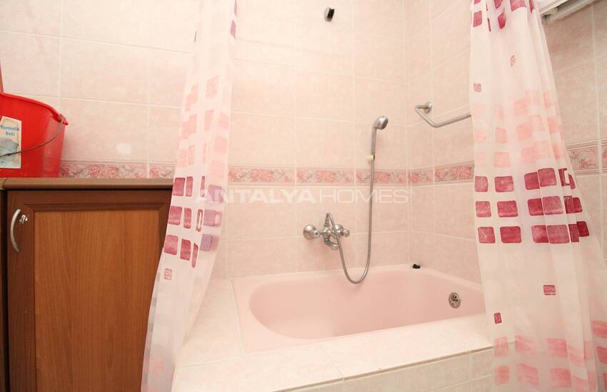 Sea View Flat in a Complex with Pool in Lara Antalya 28