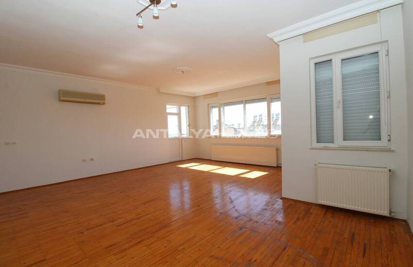 Sea View Flat in a Complex with Pool in Lara Antalya 13