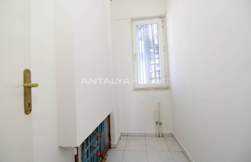 Sea View Flat in a Complex with Pool in Lara Antalya 32