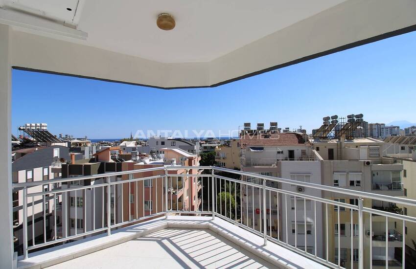 Sea View Flat in a Complex with Pool in Lara Antalya 33