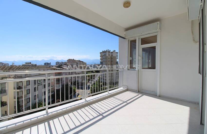 Sea View Flat in a Complex with Pool in Lara Antalya 35