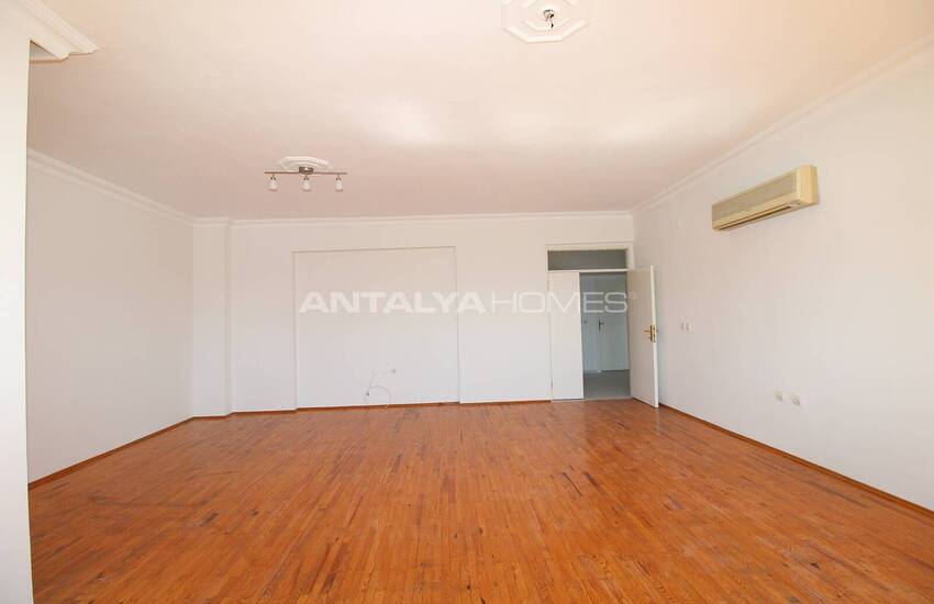 Sea View Flat in a Complex with Pool in Lara Antalya 15