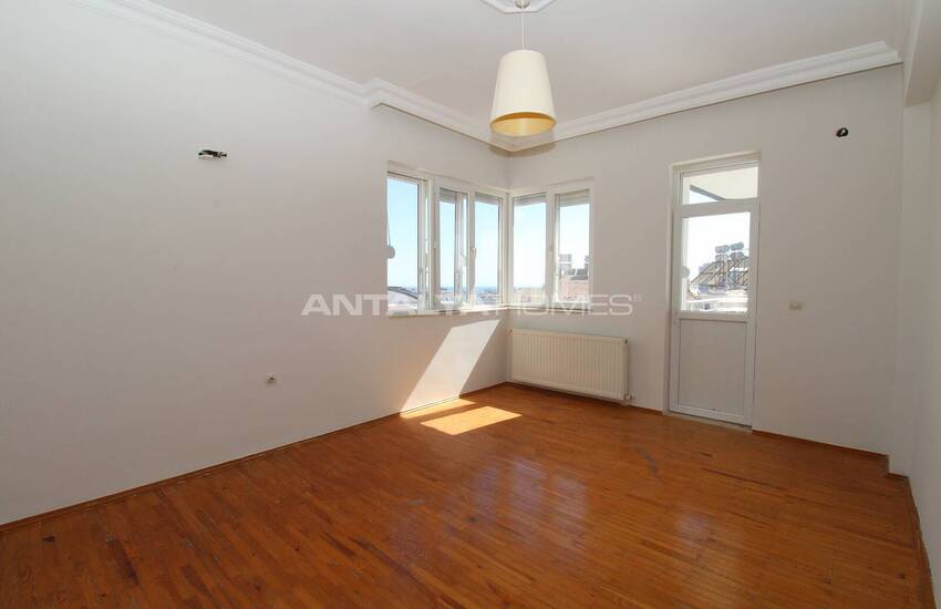 Sea View Flat in a Complex with Pool in Lara Antalya 16