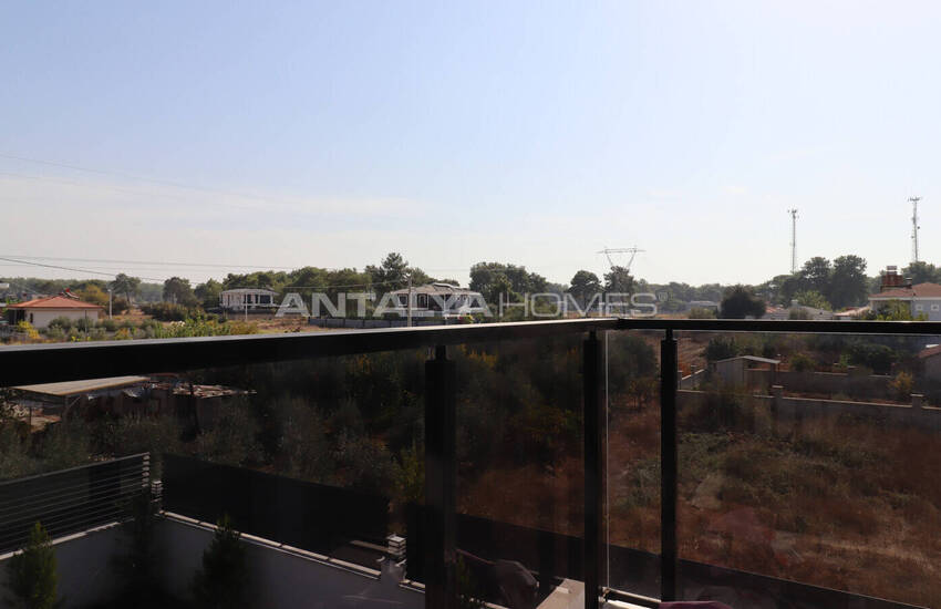 Antalya Merkeze Yakın Satılık Havuzlu Müstakil Ev 32