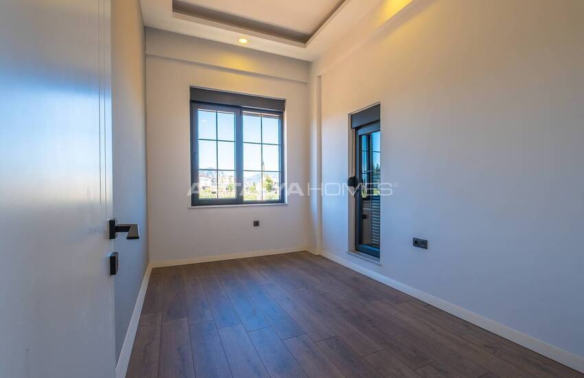 Трехэтажный Сдвоенный Дом с Бассейном в Дёшемеалты 26