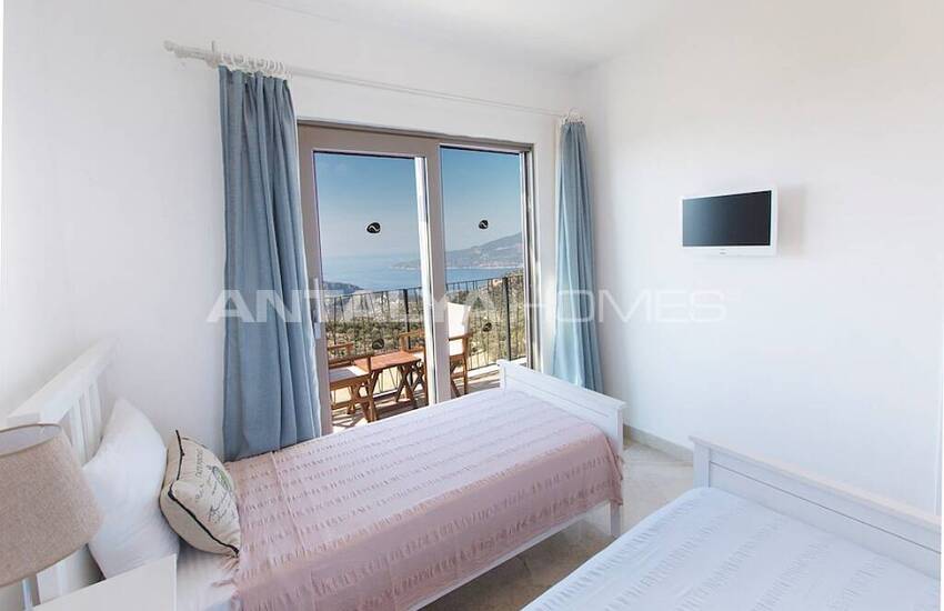 Sea View Villa with Infinity Pool in Kalkan Turkey 43