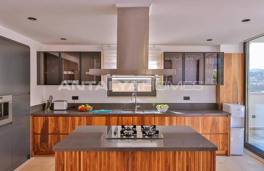 Luxe Villa Suitable for Extended Families in Kalkan Antalya 30