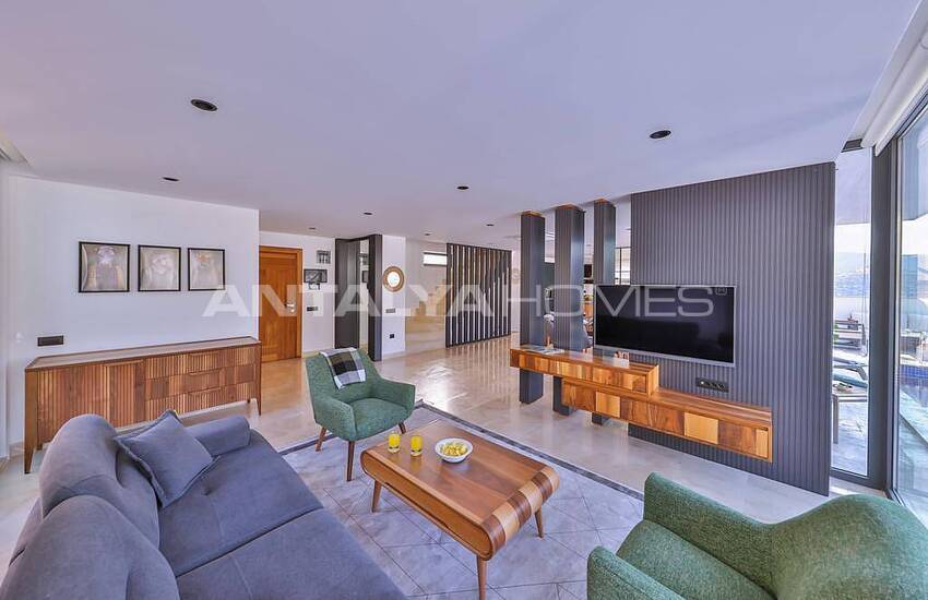 Luxe Villa Suitable for Extended Families in Kalkan Antalya 20
