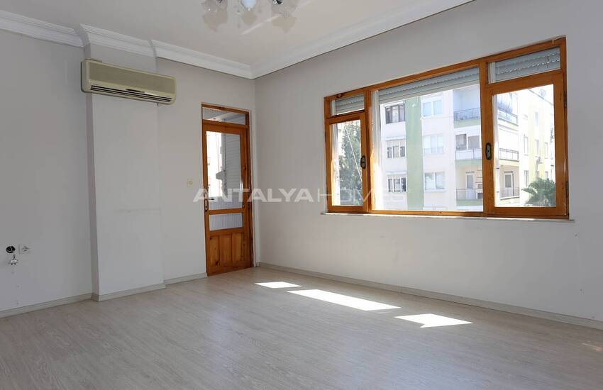 Investment Flat Near the Akdeniz University in Antalya Muratpasa 10