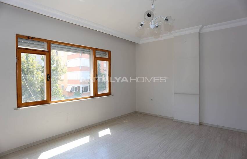 Investment Flat Near the Akdeniz University in Antalya Muratpasa 11
