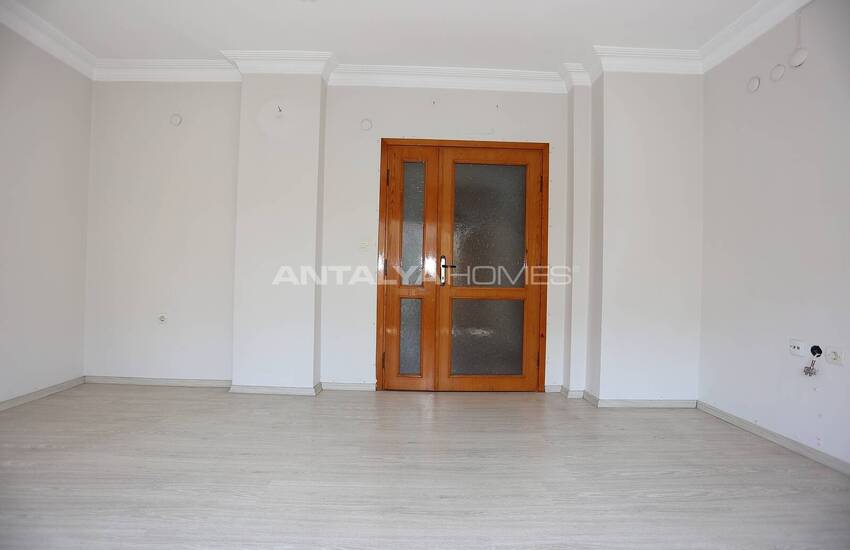 Investment Flat Near the Akdeniz University in Antalya Muratpasa 12