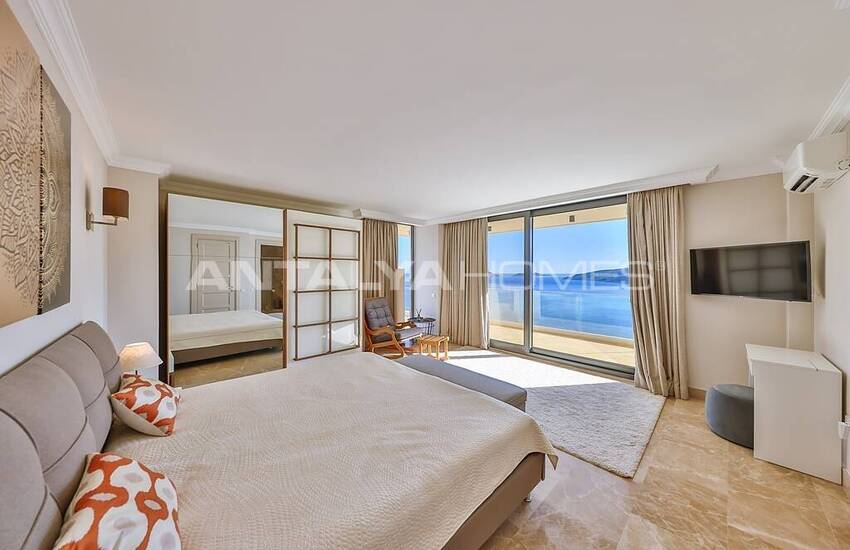 Luxury 5-bedroom Detached House with Infinity Pool in Kalkan 21