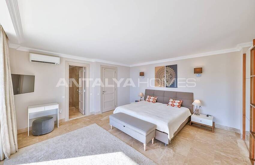 Luxury 5-bedroom Detached House with Infinity Pool in Kalkan 22