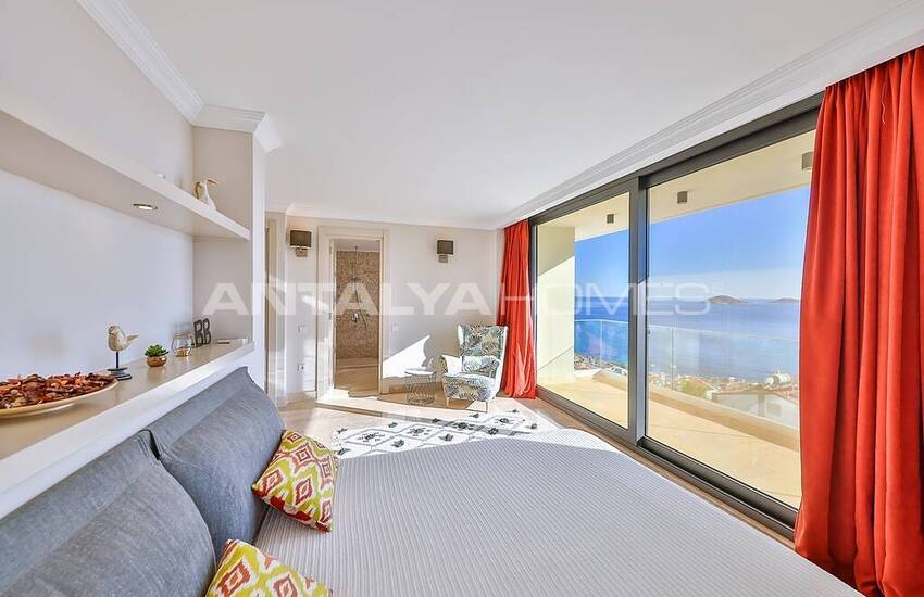 Luxury 5-bedroom Detached House with Infinity Pool in Kalkan 26