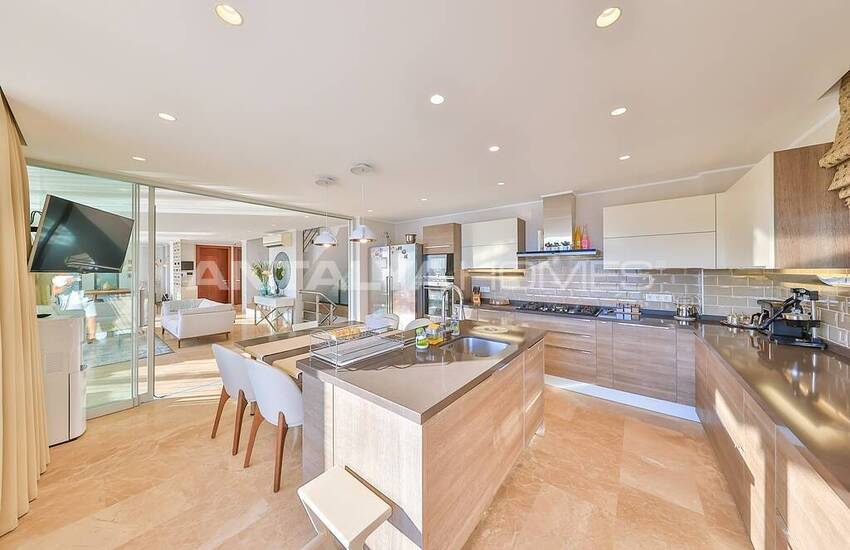 Luxury 5-bedroom Detached House with Infinity Pool in Kalkan 27