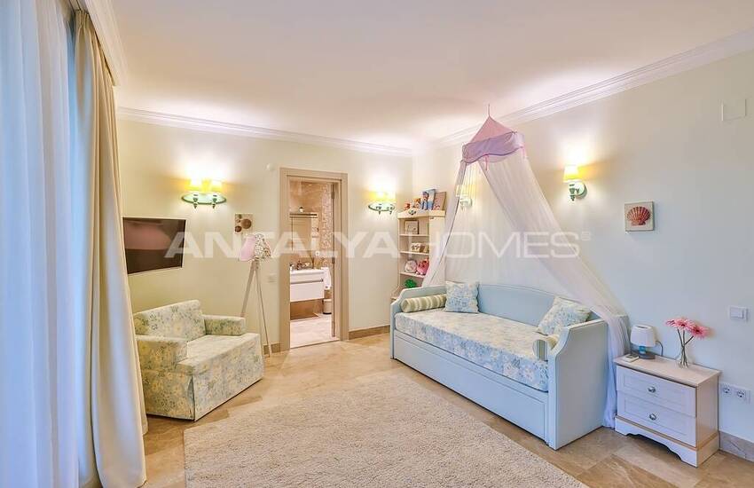 Luxury 5-bedroom Detached House with Infinity Pool in Kalkan 31