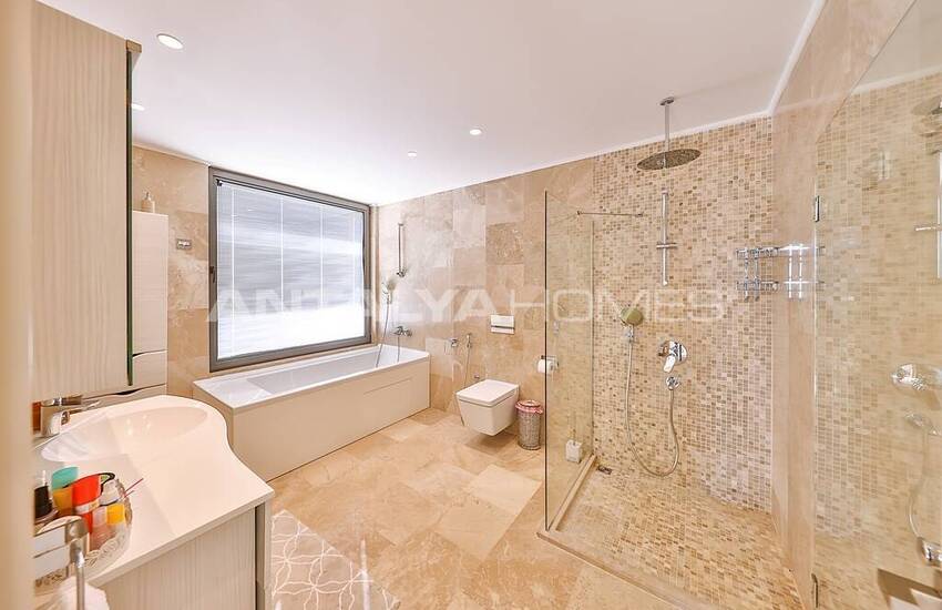 Luxury 5-bedroom Detached House with Infinity Pool in Kalkan 19