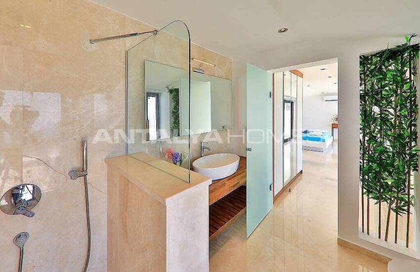 Panoramic Sea View Villa with Infinity Pool in Kalkan 64