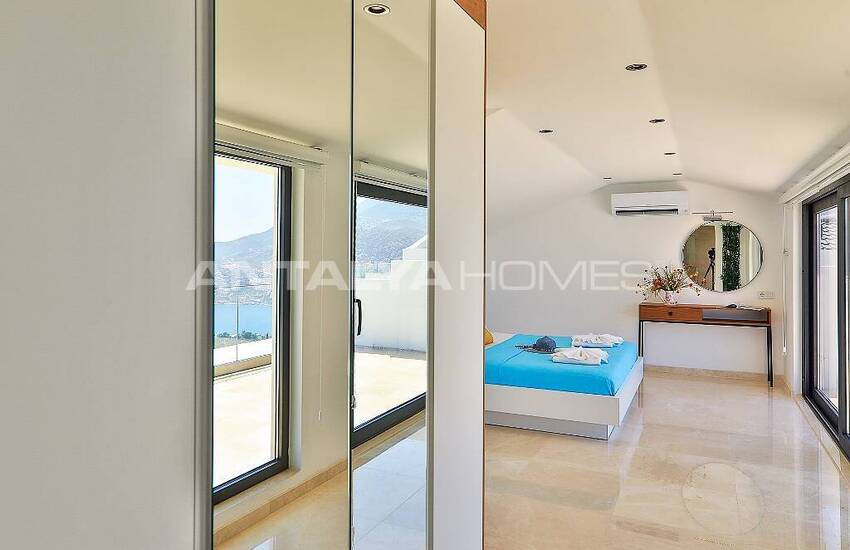 Panoramic Sea View Villa with Infinity Pool in Kalkan 65